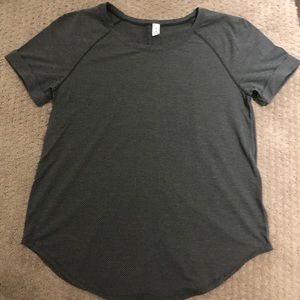 Lululemon top with cut out on back